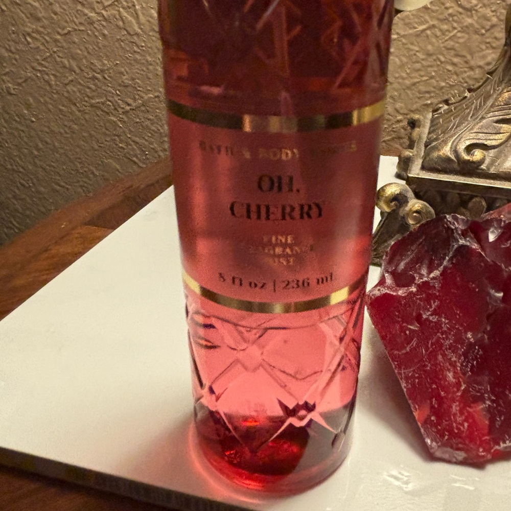 Bath & Body Works Cherry Body Oil